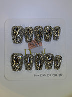 Dubai silver crystals